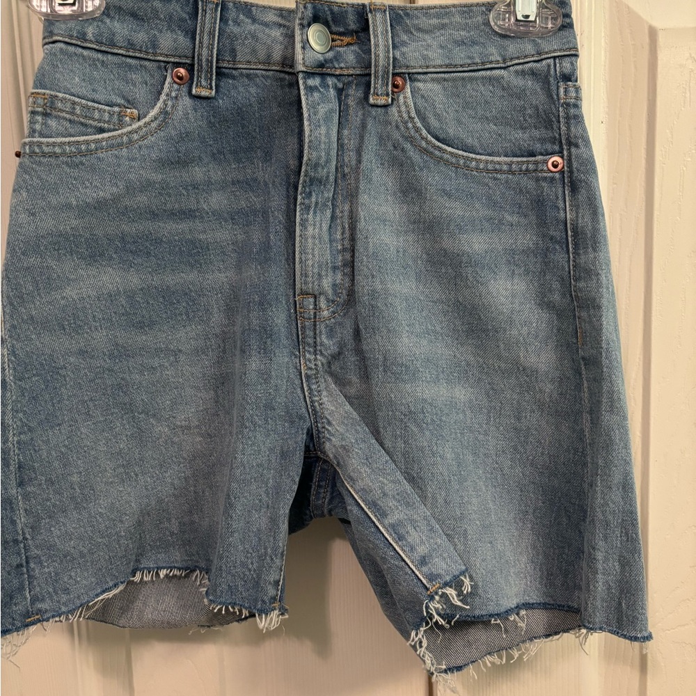 H&M Long Light Wash Jean Short in size 0